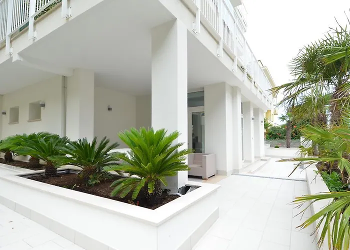 Riva E Mare فندق 3*