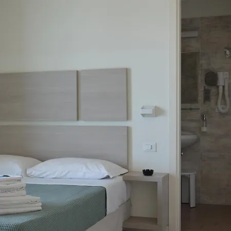 호텔 Riva E Mare 3*