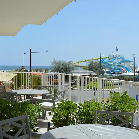 Riva E Mare Отель Римини