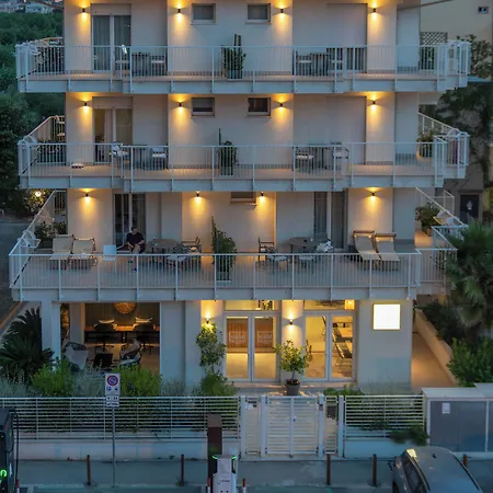 Hotel Riva E Mare
