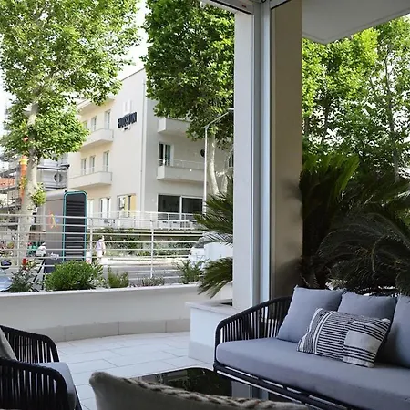 Hotel Riva E Mare 3*