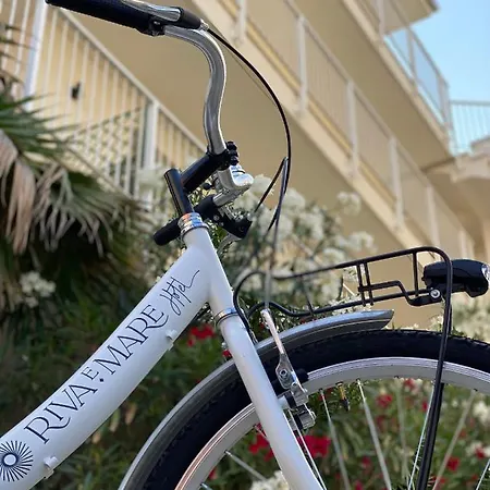 Hotel Riva E Mare 3*