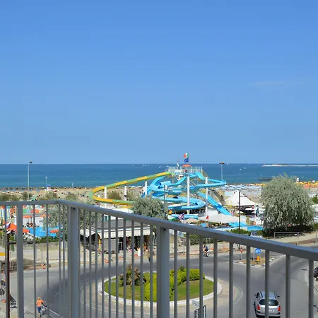 Riva E Mare 3* リミニ